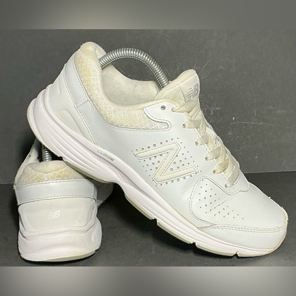 New Balance 411 ComfortRide Walking Shoe White WA411WTT Women's  US 9/Eur 40.5 - Picture 1 of 16